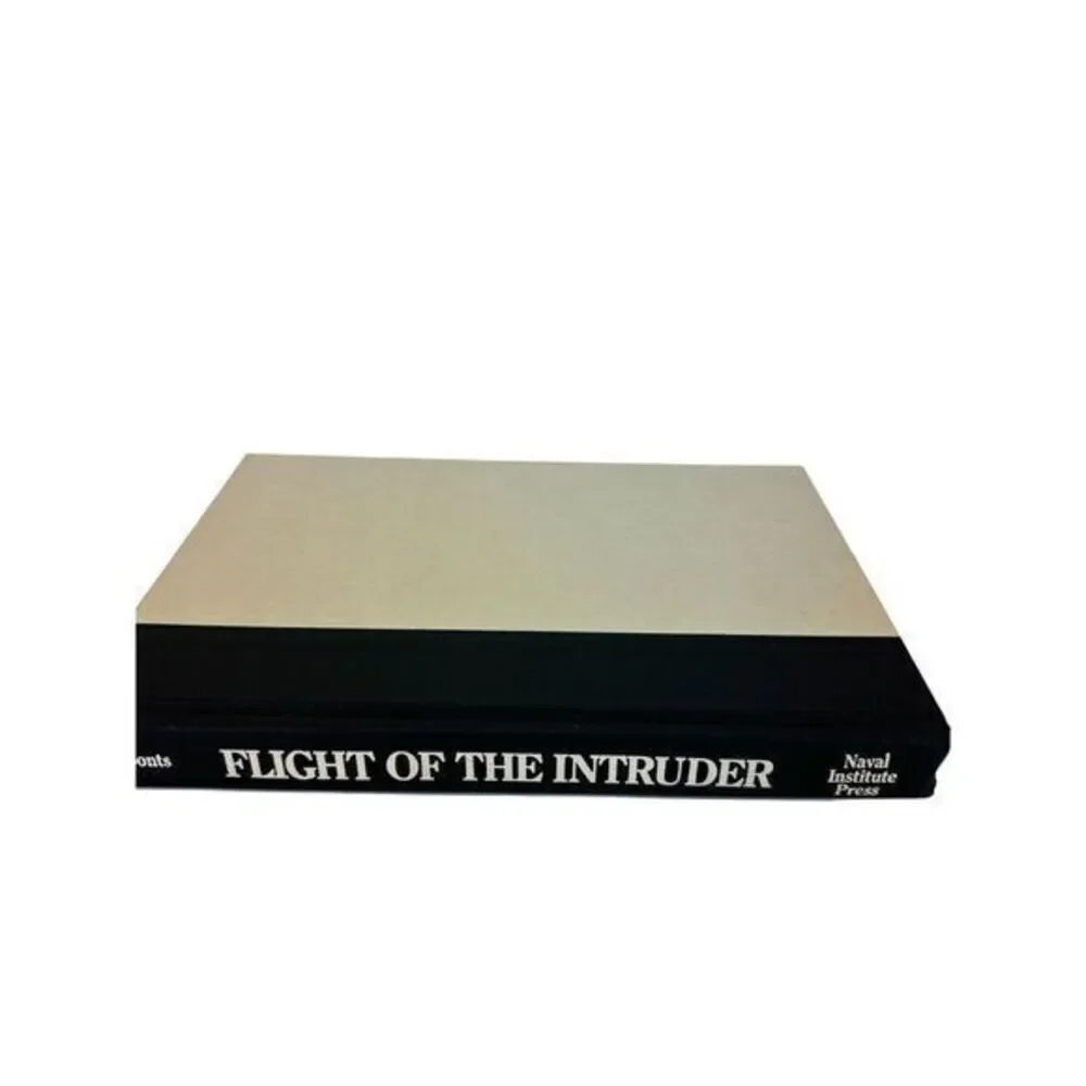 Stephen Coonts, FLIGHT OF THE INTRUDER‎ Hardcover Pre-owned.